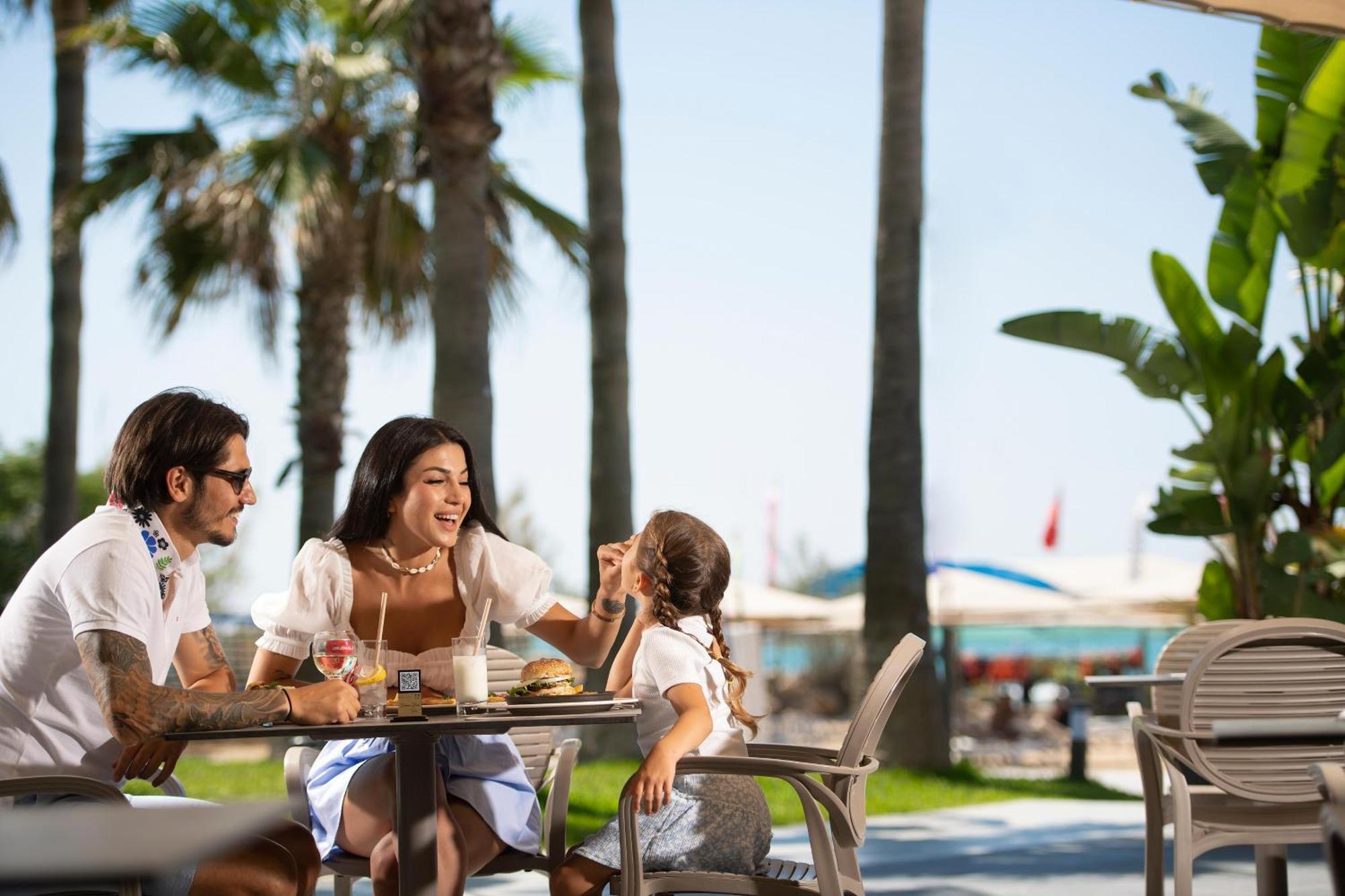 Miramare Beach Hotel 시데 외부 사진